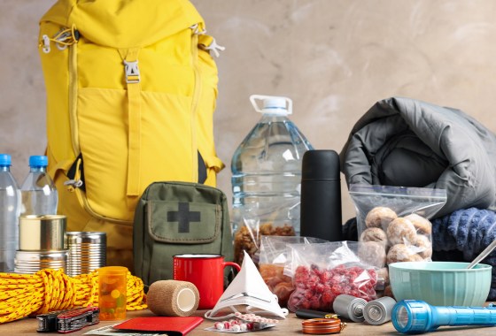 15 emergency preparedness supplies everyone should have in their home