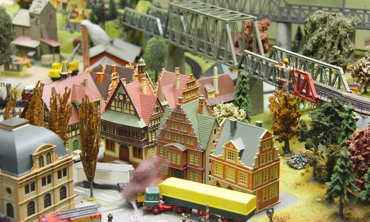 5 Best Train Sets Nov. 2018 BestReviews