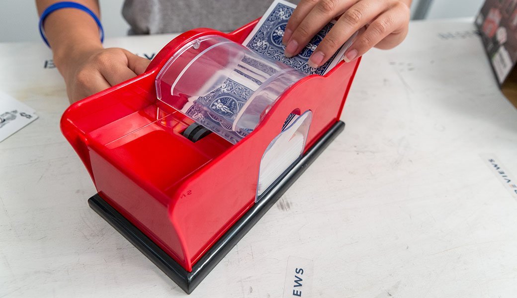 5 Best Card Shufflers Apr. 2021 BestReviews