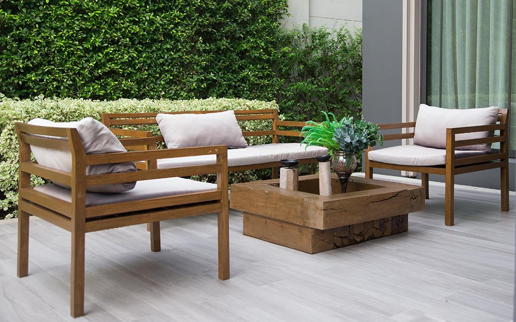 5 Best Outdoor Wood Furniture Protectors Nov. 2020 BestReviews