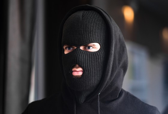 Best black ski mask