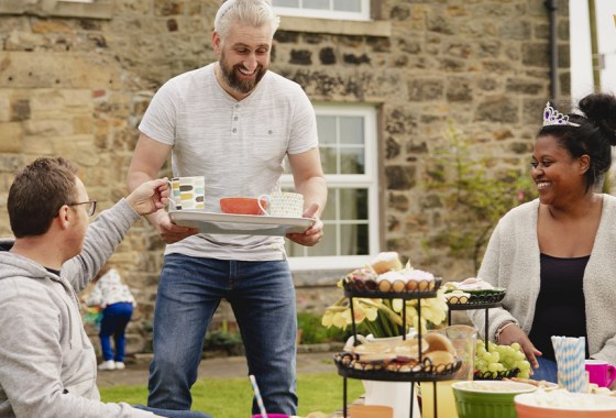 Best serving trays for larger households