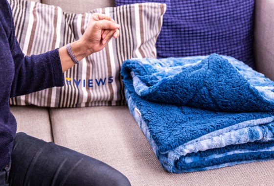 Best sherpa throw blanket