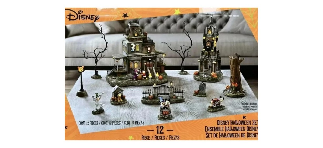 Disney Halloween Haunted Village Set