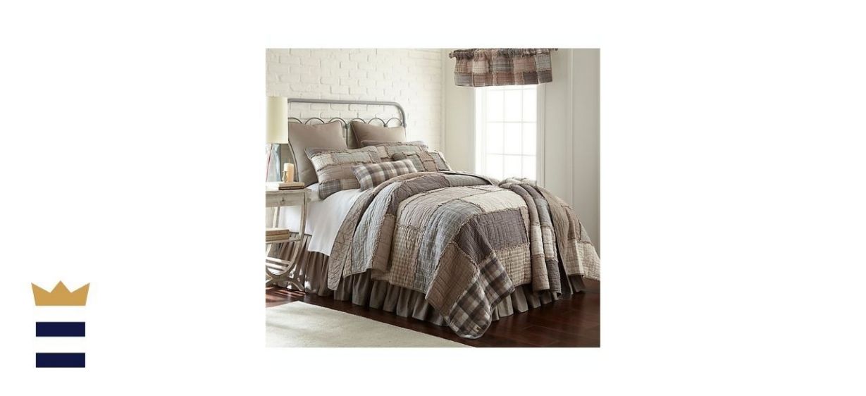 Donna Sharp Smoky Cobblestone King Quilt in Beige