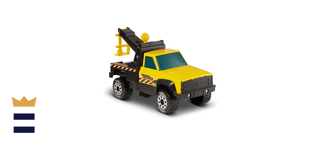 Tonka Steel and Plastic Toy Tow Truck with Four-Position Lift