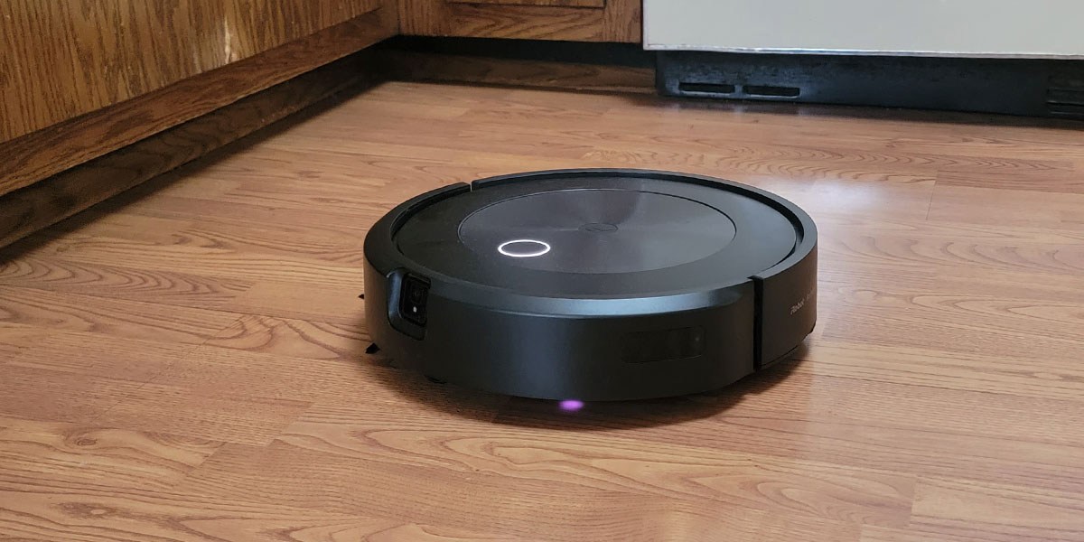 iRobot Roomba j7+ 